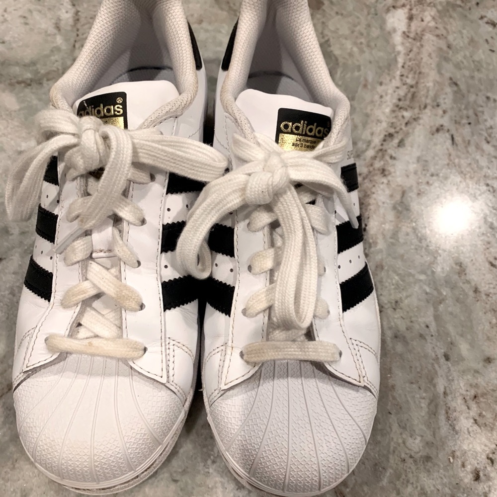 adidas Originals Kids' Superstars Running Shoe